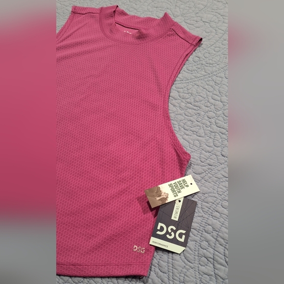DSG mesh mock neck tank - Picture 2 of 5